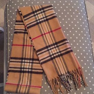 Plaid “Burberry” print scarf